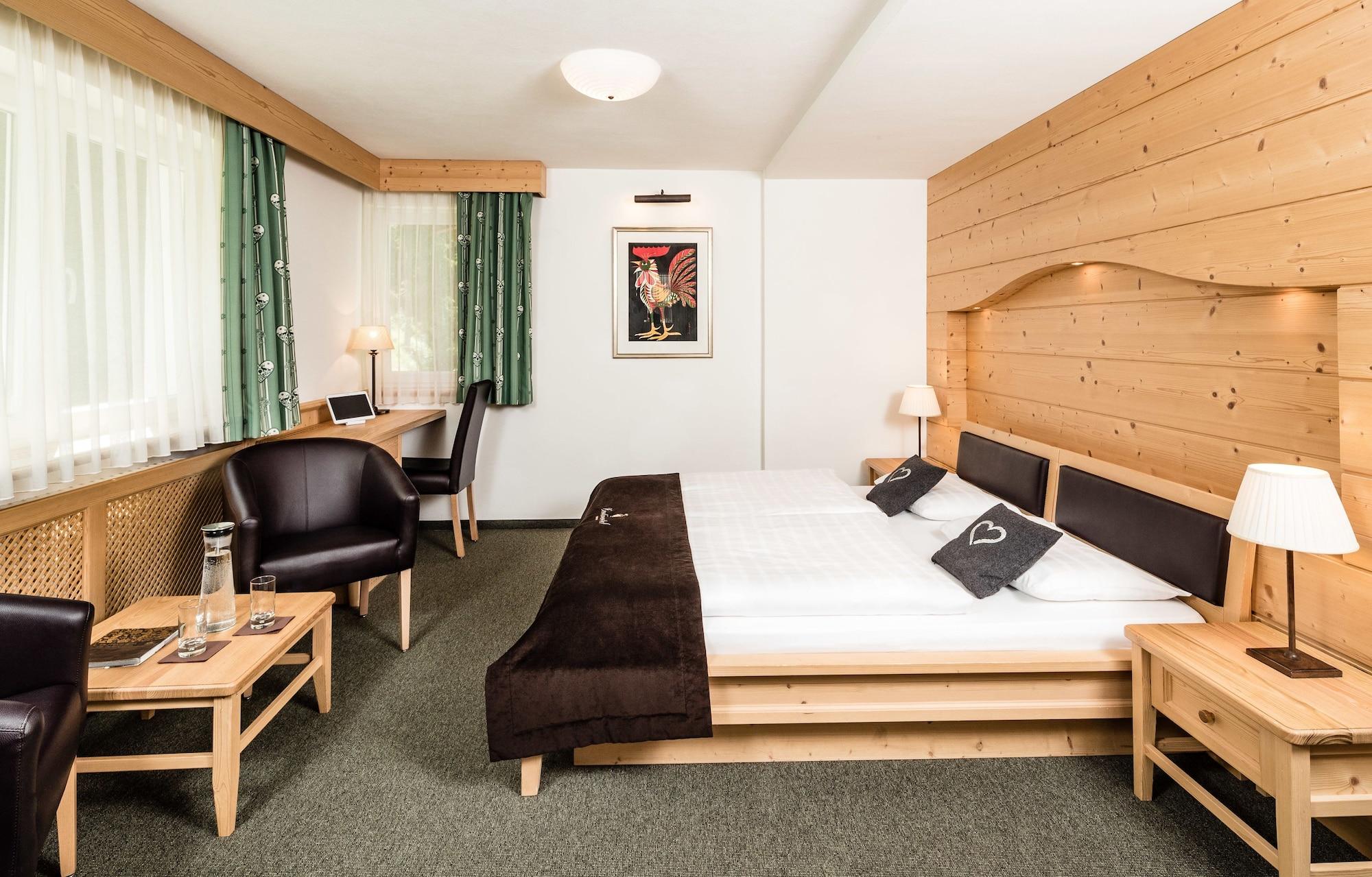 Hotel Continental Dolomites Selva di Val Gardena Eksteriør bilde