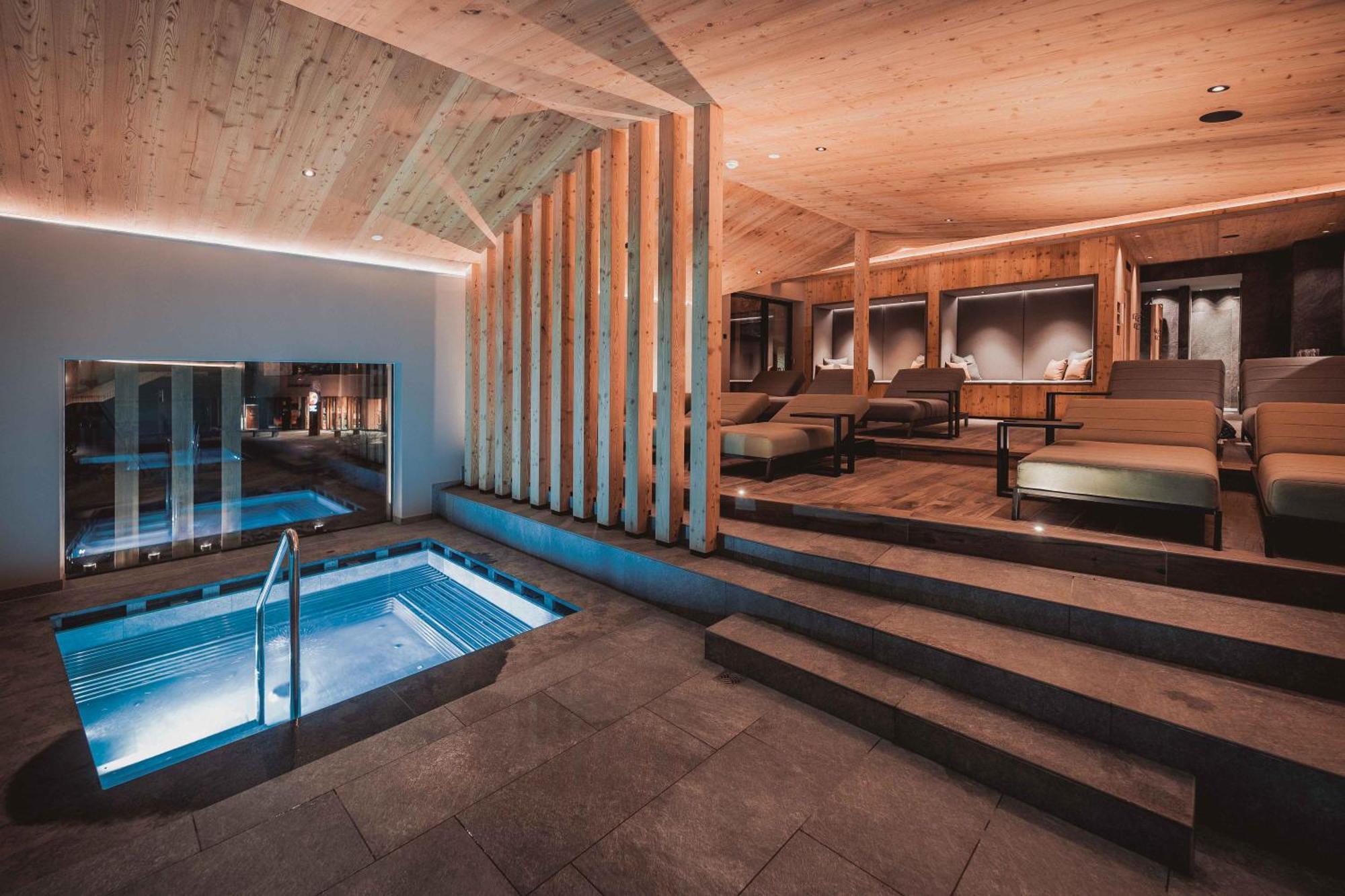 Hotel Continental Dolomites Selva di Val Gardena Eksteriør bilde