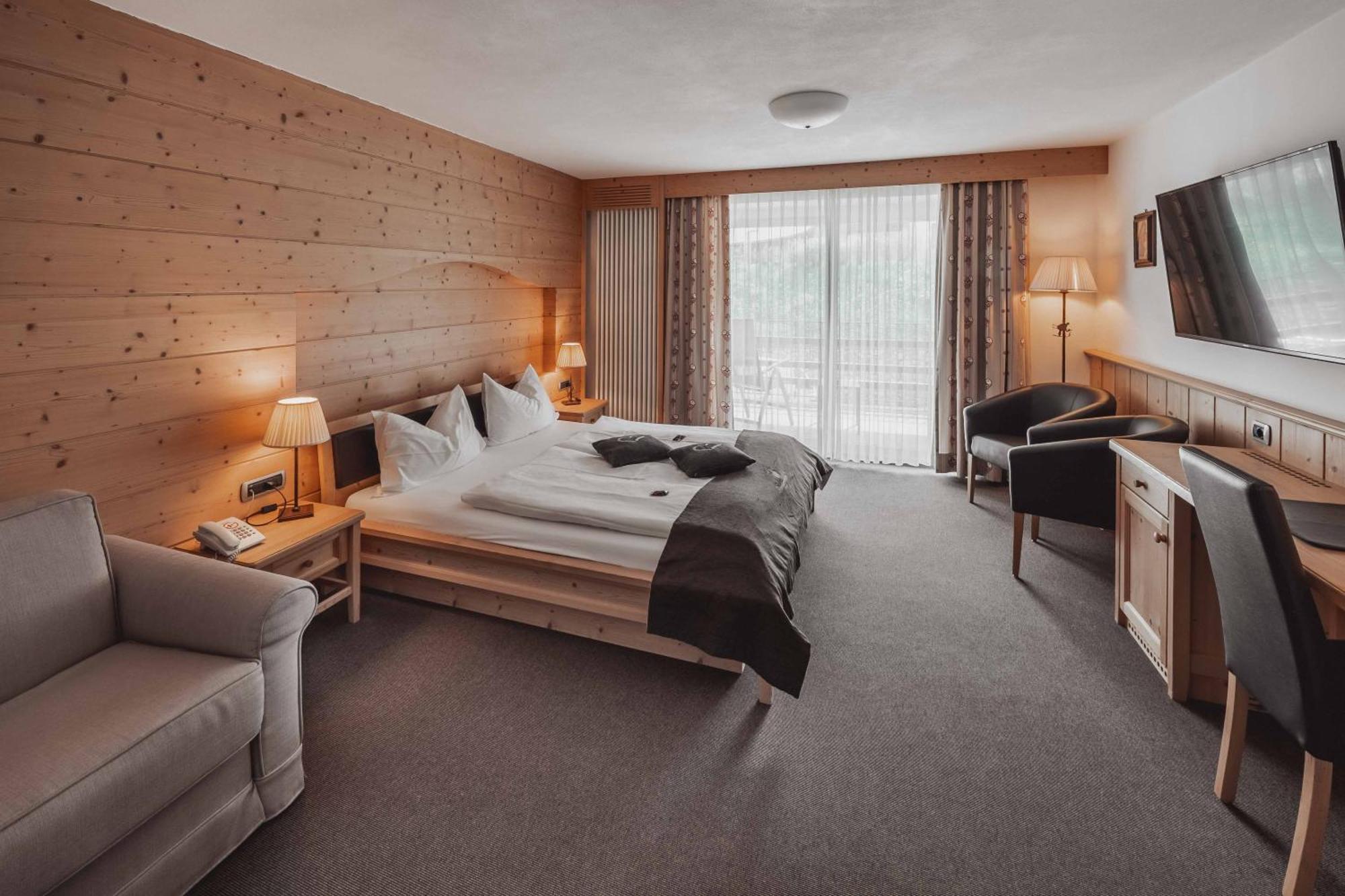 Hotel Continental Dolomites Selva di Val Gardena Eksteriør bilde